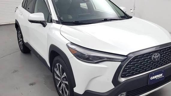 TOYOTA COROLLA CROSS 2022 7MUDAABG7NV041556 image